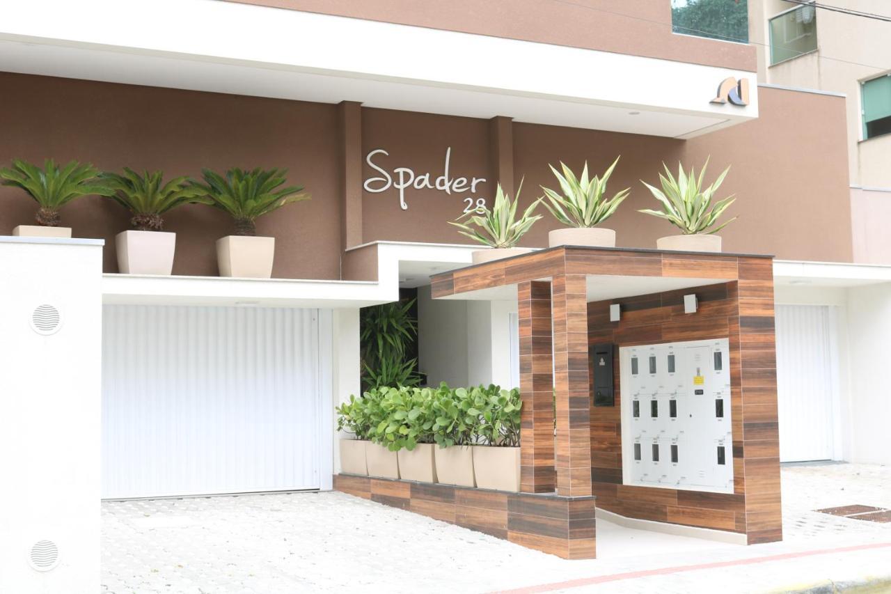 Apartment Residencial Spader - *