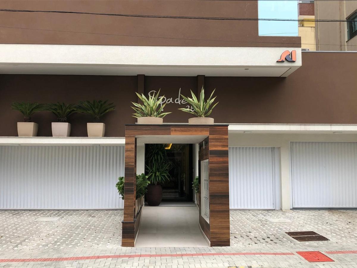 Apartment Residencial Spader - *